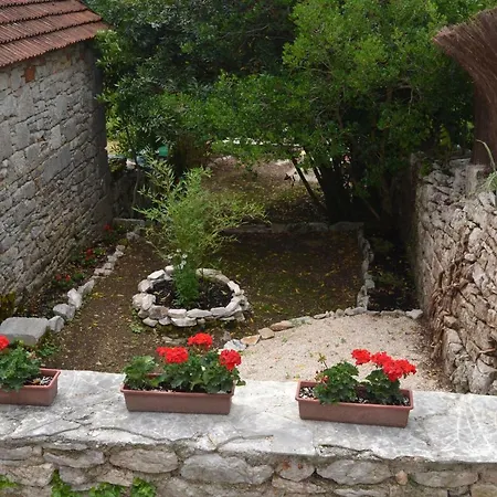 Le Nid De Verdure Apartment *